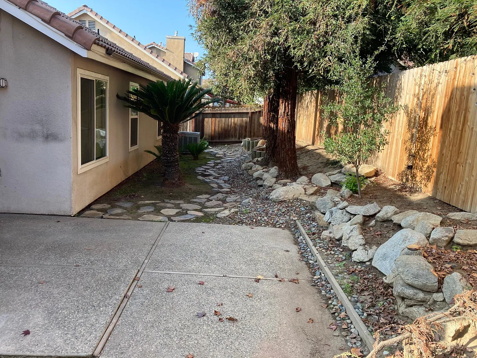 2 bed, 1.5 bath, 1245 sqft, $2,300 — Photo 2