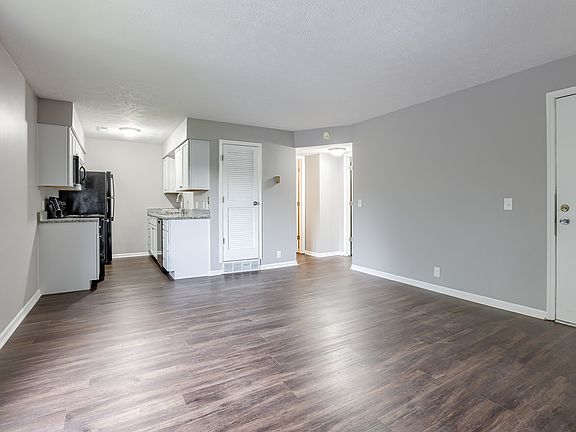3rd image of 8005 S 48th Ave #4
