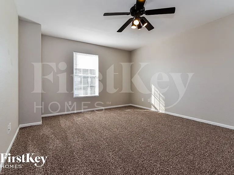 8016 Grove Berry Way — Photo 7