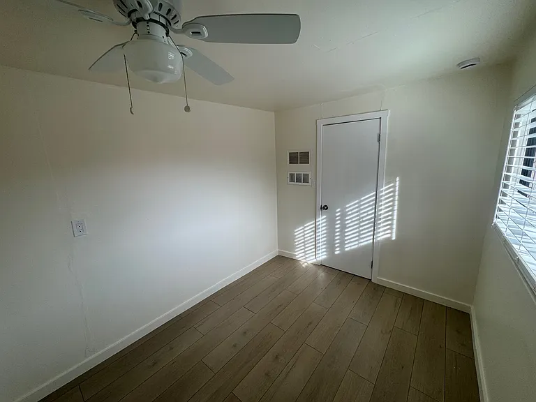 1812 Mann St #3 — Photo 6