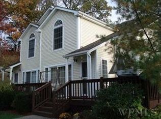 29 Pembrooke Ct, Putnam Valley, NY 10579