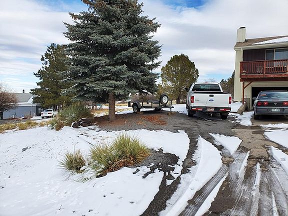 2nd image of 5920 Lakeview Cir