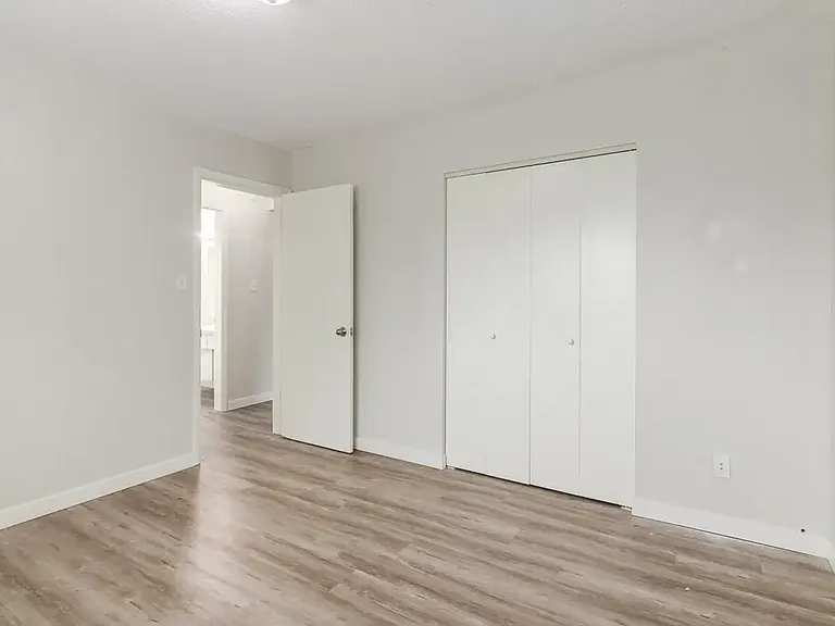 29 Spruce Ave — Photo 16
