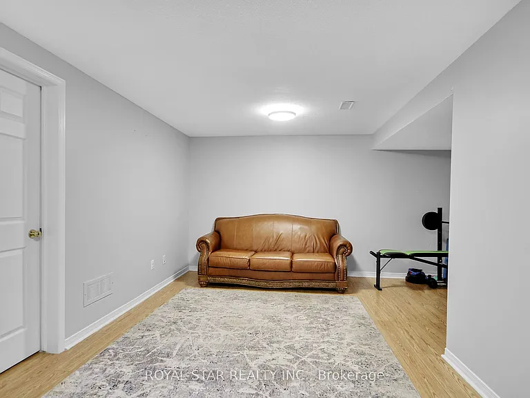 133 Margrave Ave — Photo 35