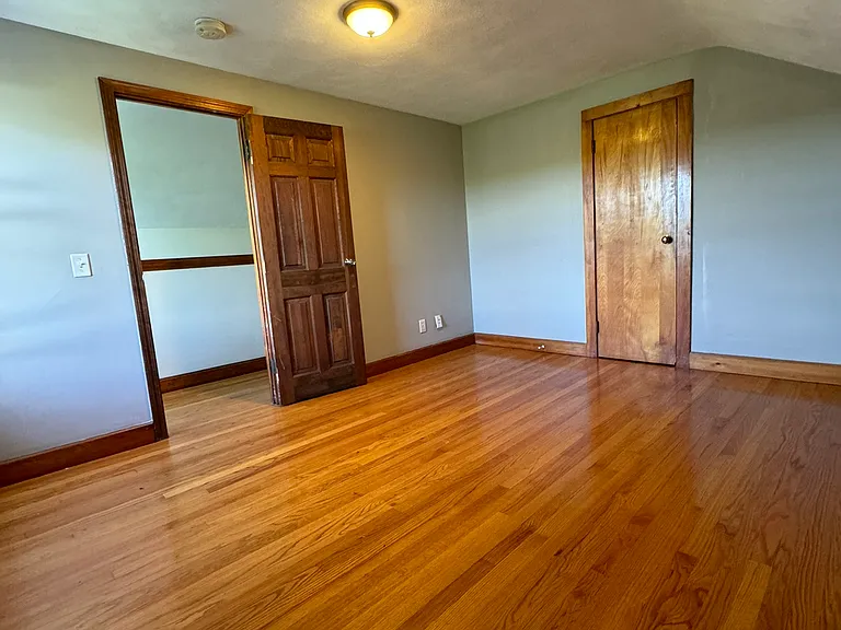 174 Russell St — Photo 21