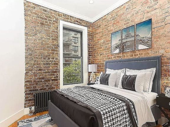 4th image of 440 W 47th St APT 4G