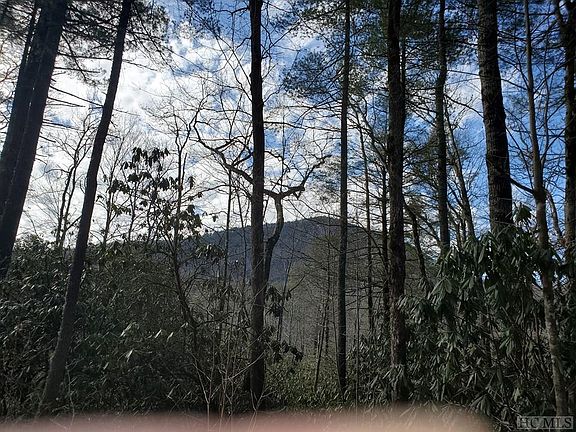 4th image of Garnet Hill Ln