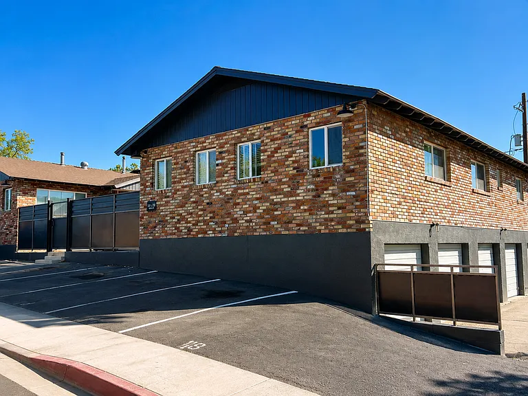 Malone Apartments — Photo 14