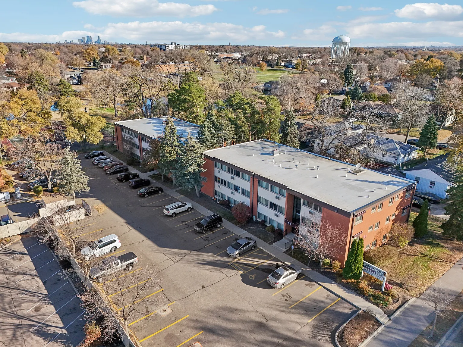 Southdale Parc — Photo 1