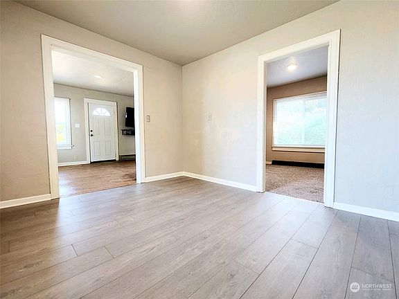 5th image of 2422 S Peabody Street