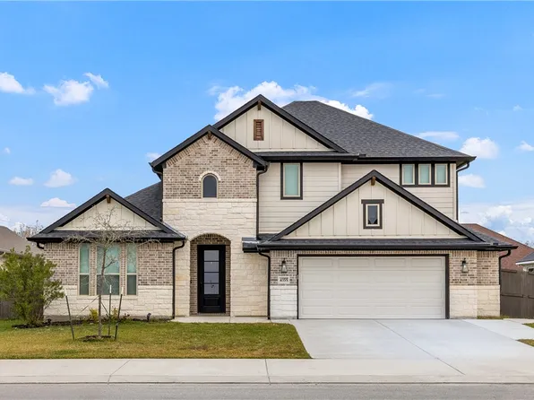 4355 Fox River Ln, Bryan, TX 77802