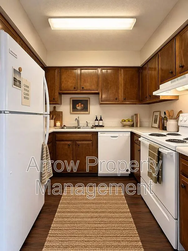 2 bed, 1.5 bath, 958 sqft, $950 — Photo 1
