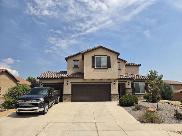 712 Palo Alto Dr NE
