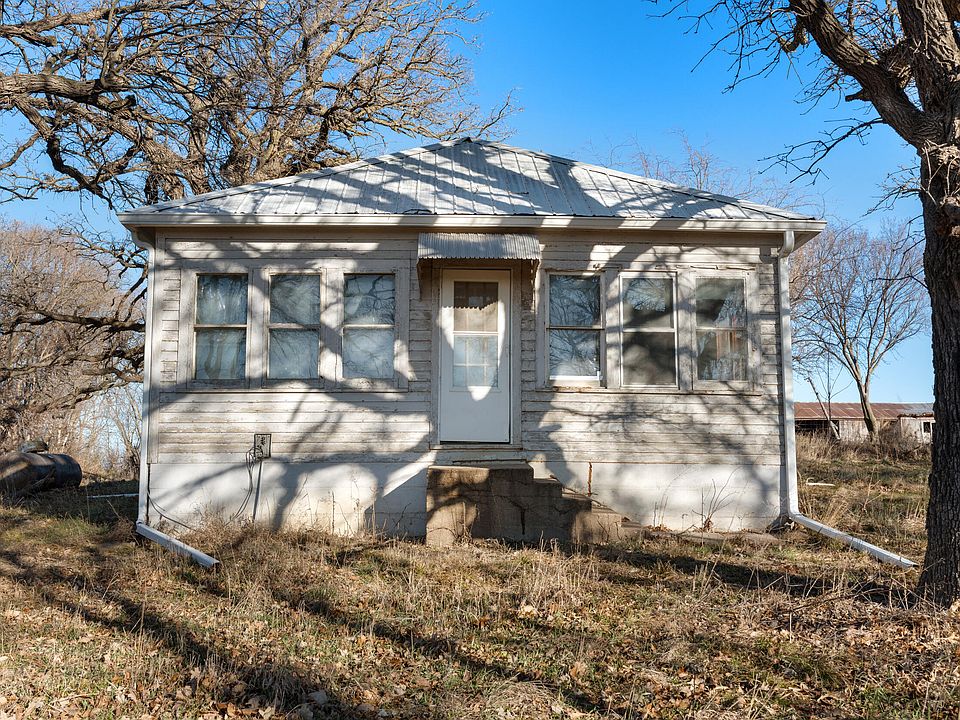1st image of 24128 Kane Ave