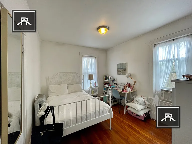 164 Kelton St #3 — Photo 10