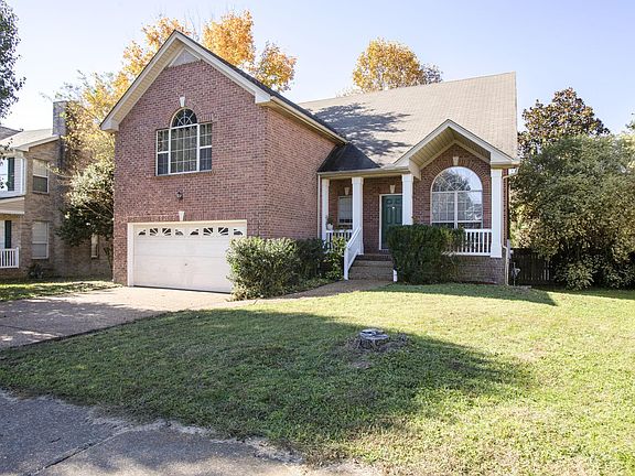 3rd image of 240 Wisteria Dr