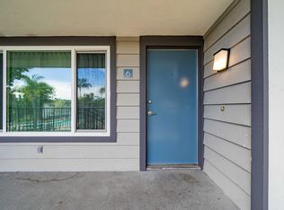 1120 Meadowlake Dr #20-02, Vista, CA 92084