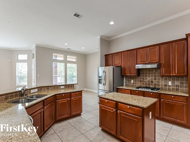 1934 Graystone Hills Dr — Photo 6