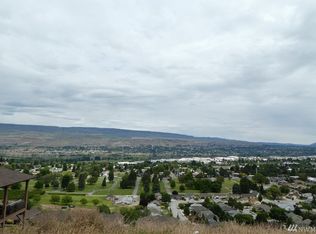 1881 Broadview, Wenatchee, WA 98801