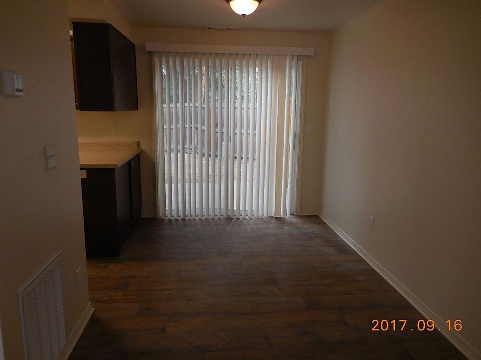 2nd image of 600 W 1st St #12