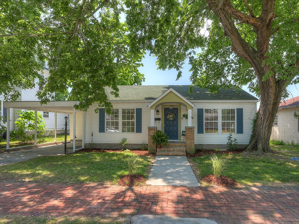 1st image of 404 Galena Ave