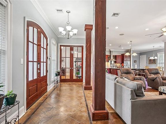 4th image of 126 New Hope Rd