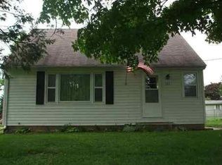 223 NW Jefferson St, Hopedale, IL