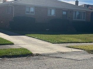 14621 Saint James Ave, Cleveland, OH 44135