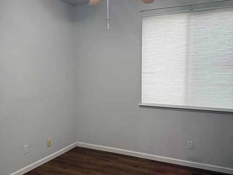 108 Robinson Ct — Photo 20