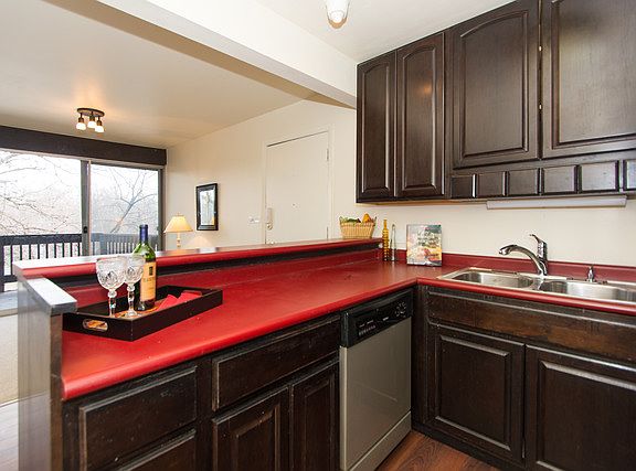 5th image of 5513 E Lake Dr APT C