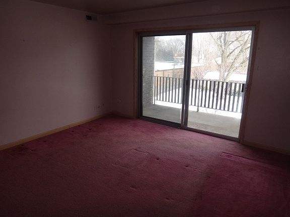 3rd image of 13520 S Lawler Ave APT 45