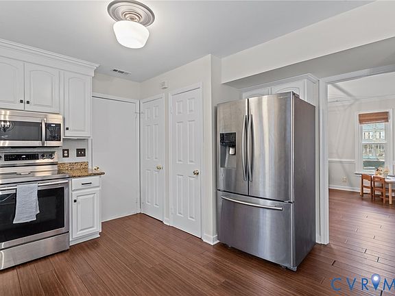 4th image of 2800 Autumn Woods Ct