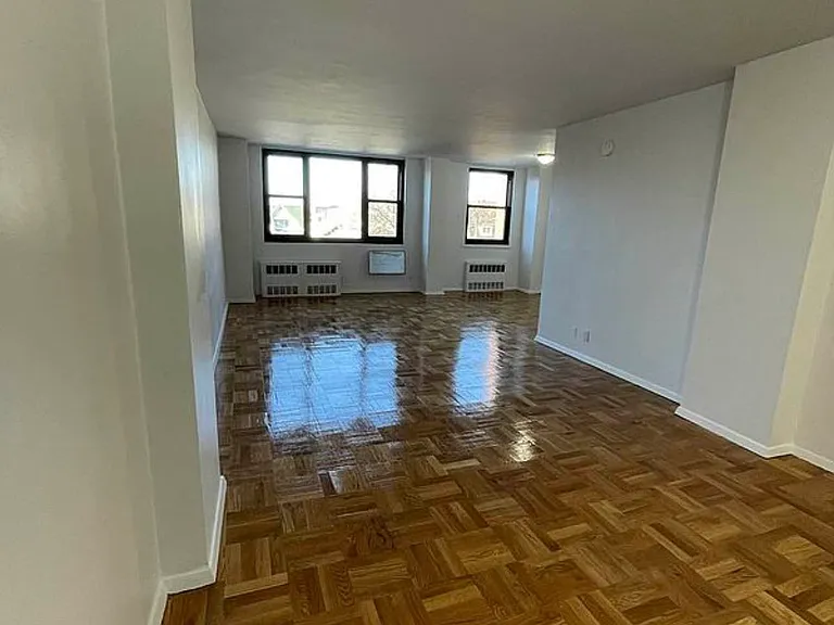 1360 Ocean Pkwy #4M — Photo 1