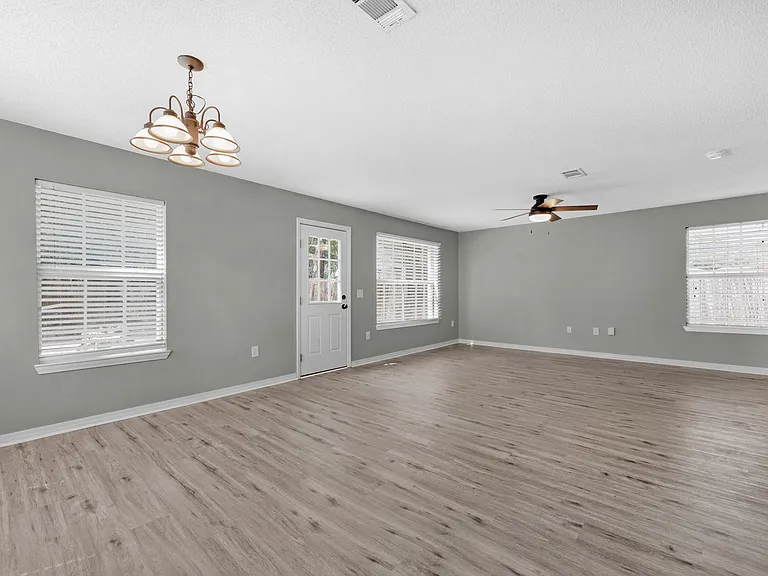 6707 Cedar Ridge Cir — Photo 5