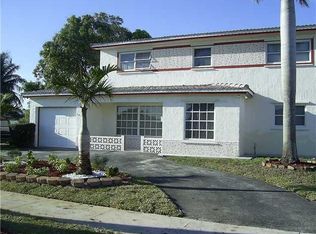 3621 NW 40th St, Lauderdale Lakes, FL 33309