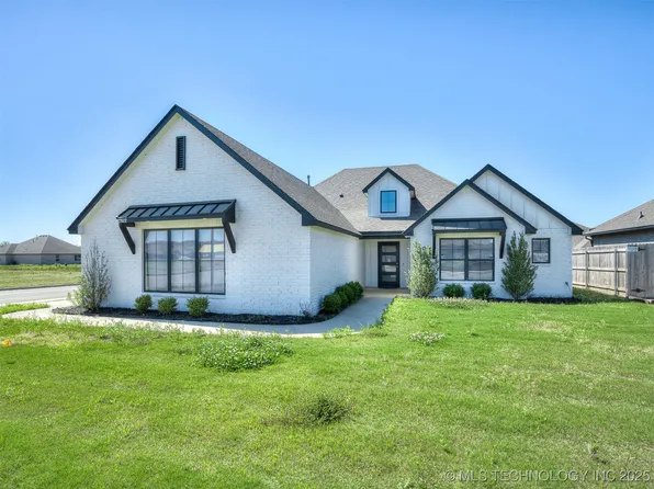 27622 E 108th Pl S, Coweta, OK 74429