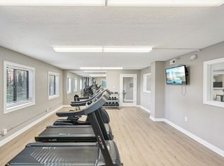 1150 N White River Pkwy #202, Indianapolis, IN