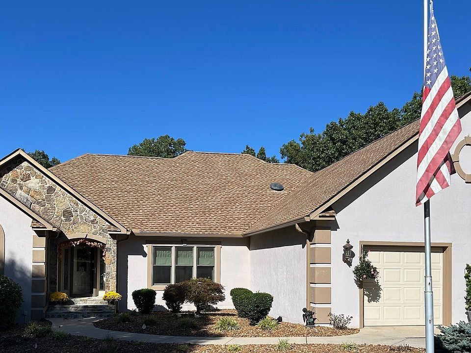 1st image of 35 Creigmont Ln