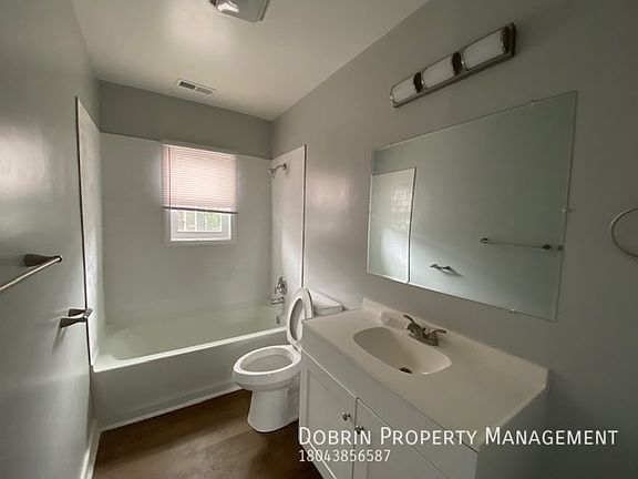 4th image of 3217 N St