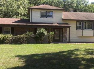 107 Wehrli Rd, Long Valley, NJ 07853