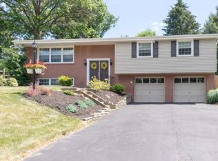 1880 Red Coach Rd, Allison Park, PA 15101
