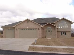 7333 91st Pl, Crown Point, IN 46307