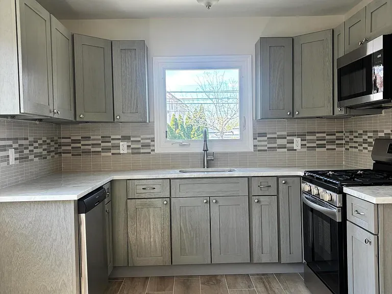 527 Willowbrook Rd — Photo 8
