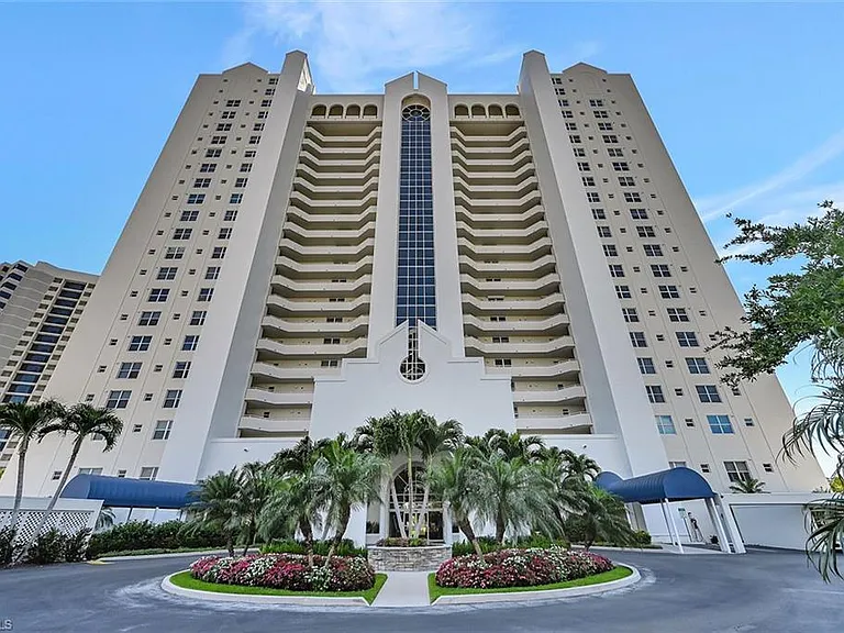5550 Heron Point Dr #703 — Photo 24