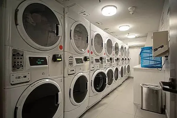 Rented by Artur Gutman, LREB | media 19