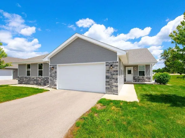 137 Bristle Way, Edgerton, WI 53534