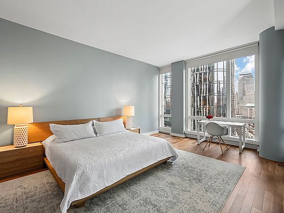 5th image of 101 Warren St APT 1610