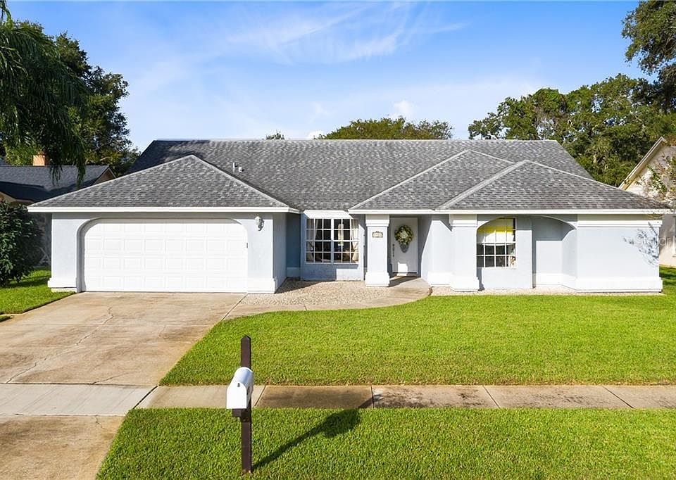 Beautiful Living Room Set for Sale in Orlando, FL - OfferUp