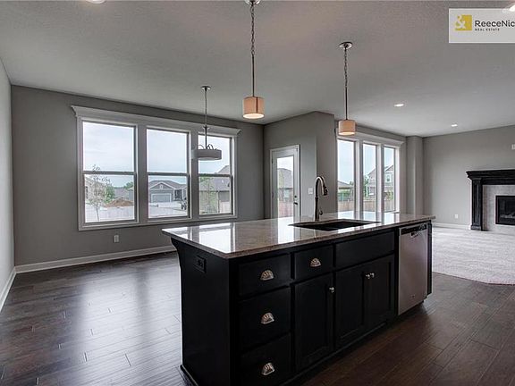 5th image of 116 SW Ayden Ln