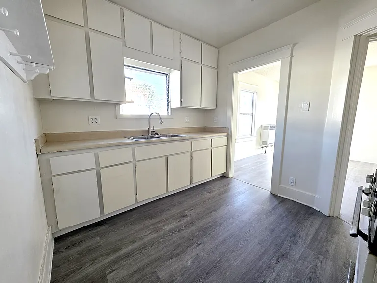 521 N Pomona Ave #1 — Photo 6